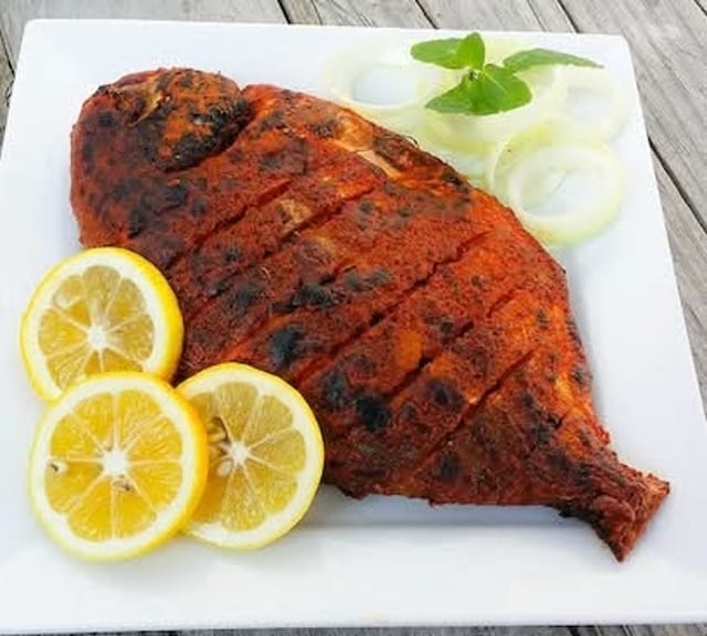 Tandoori Machhi (Pomfret).
